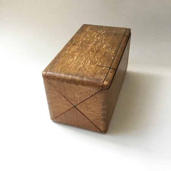 Antique Singer Wooden Fold Out Puzzle Box and Sewing Machine Attachments - Picture 5 of 12